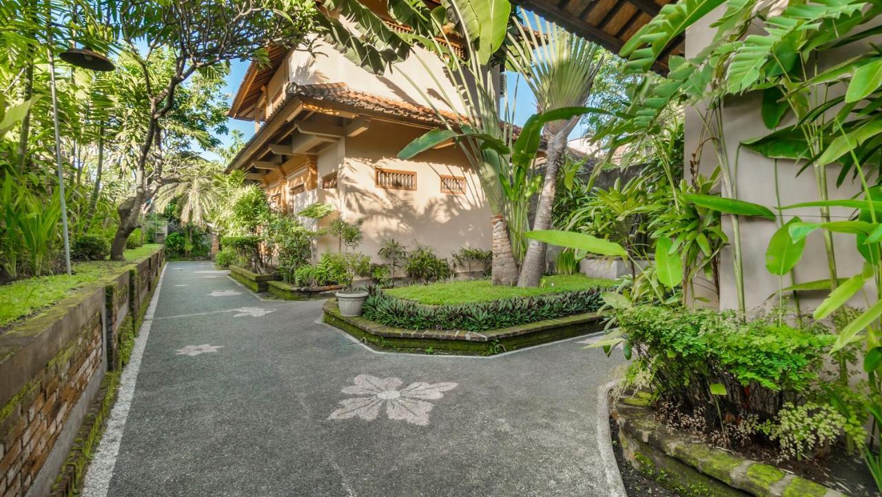 Cafe Wayan Cottages Сенггиги Экстерьер фото