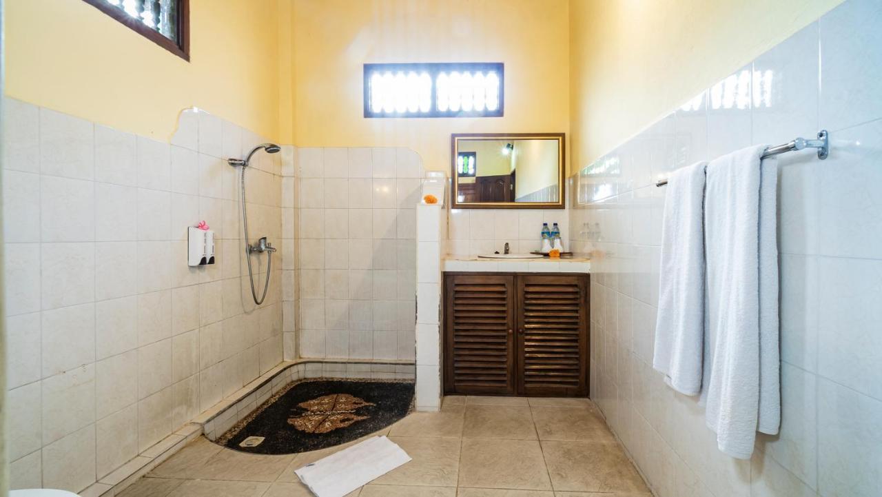 Cafe Wayan Cottages Сенггиги Экстерьер фото
